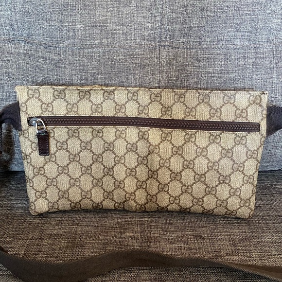 GUCCI GG MONOGRAM BELT BAG - Picture 2 of 16